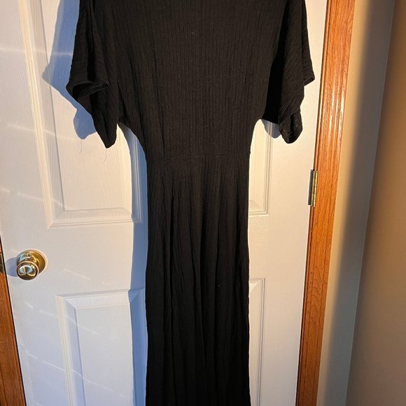 Reformation deep V midi dress size S - Picture 7 of 7